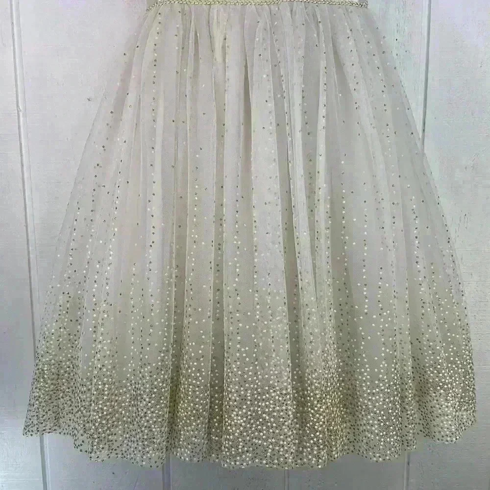 David’s Bridal Girls Size 7 Sleeveless Formal Cream button in back Dress w/Bow